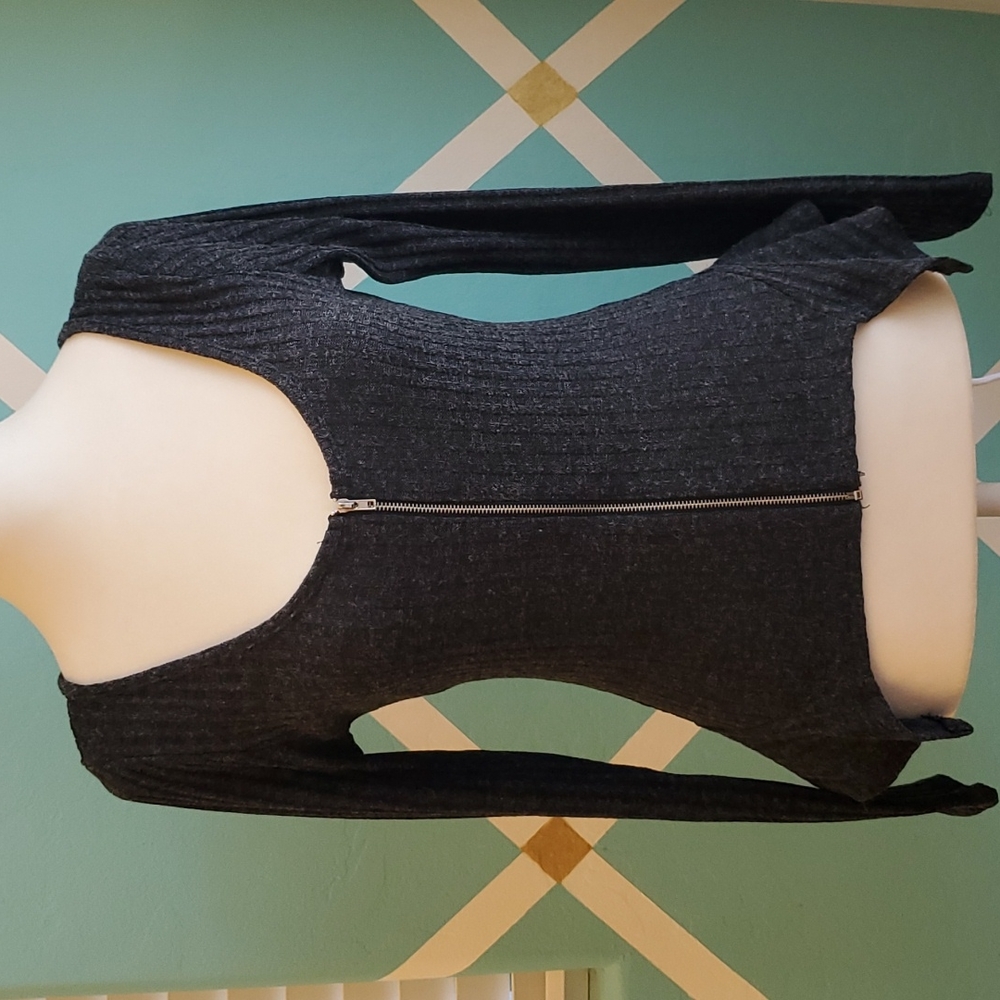 Fashion Nova Charcoal Gray long sleeve  Zipper top with flare sides